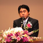 入山氏